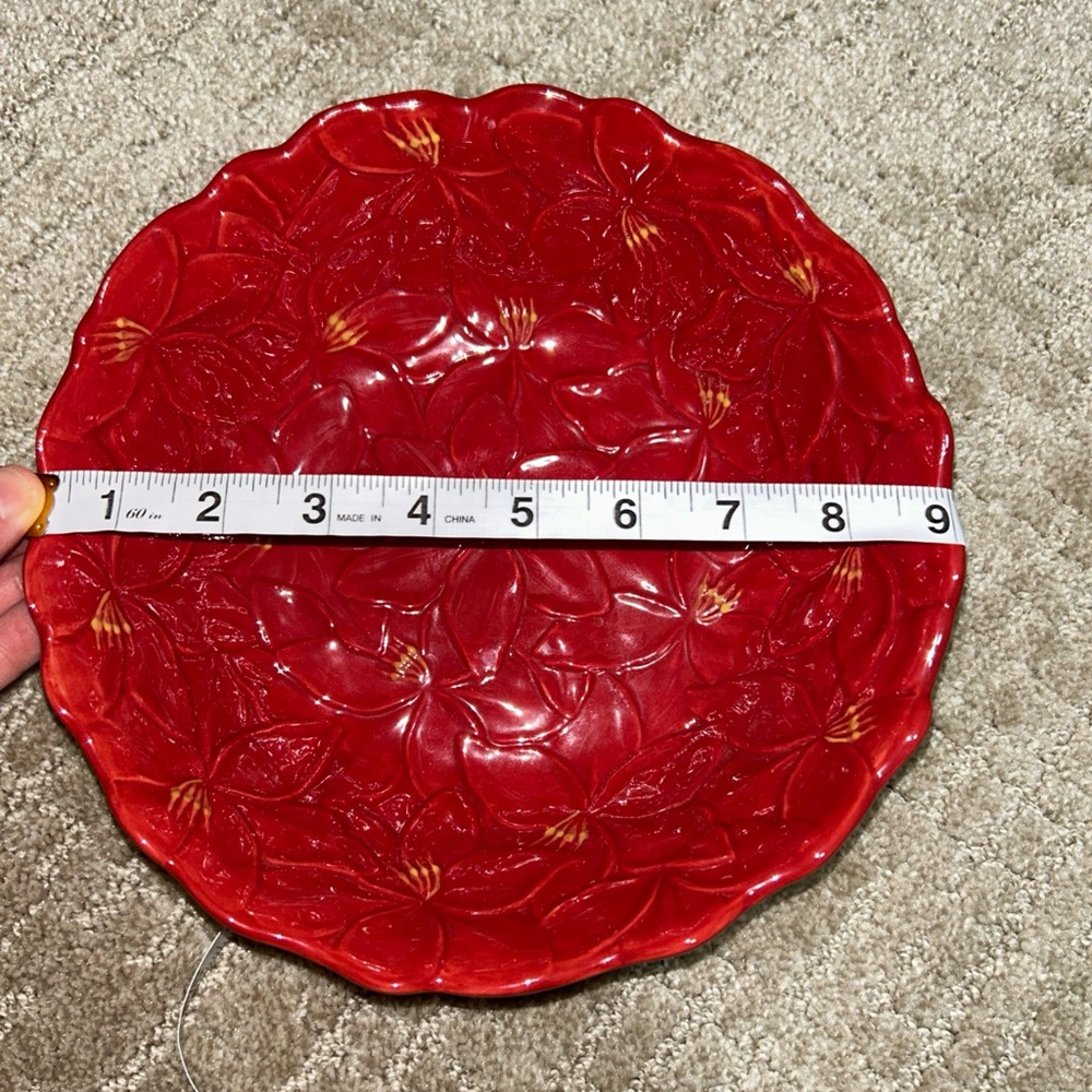 Martha Stewart Collection Red Amaryllis Serving Bowl 9” - Picture 6 of 6